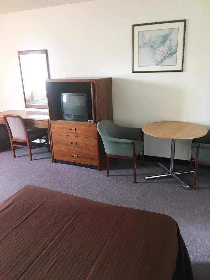 Village Motel Ellenville Eksteriør billede